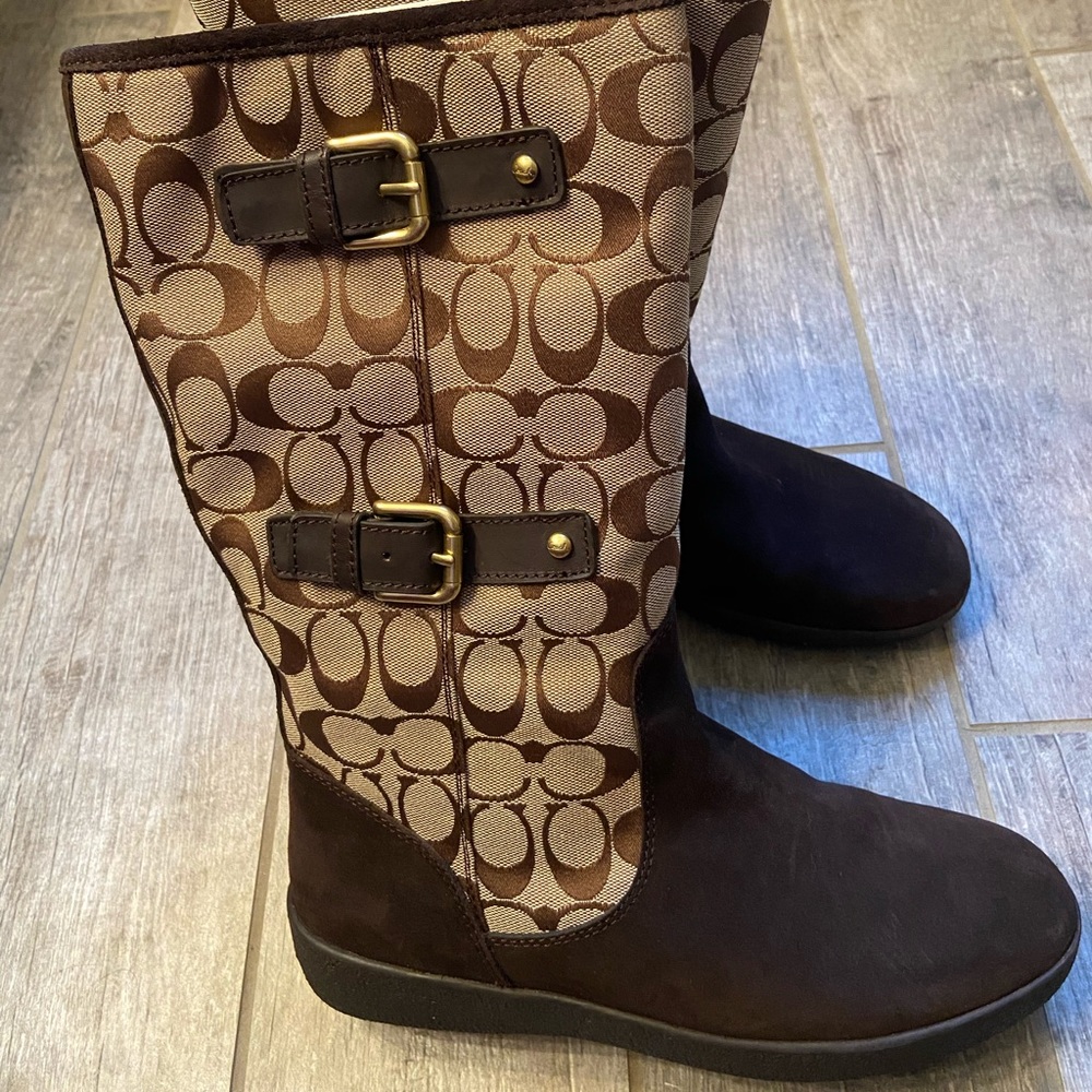 Coach boots